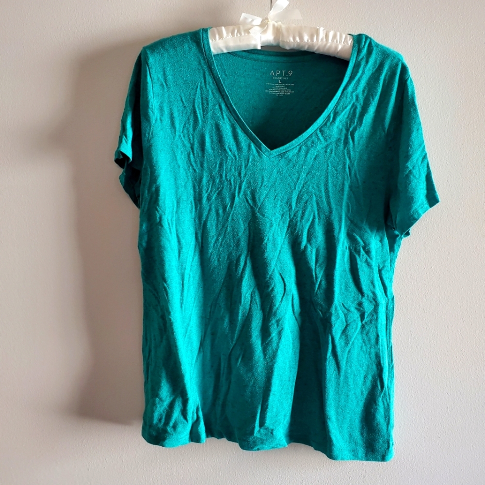 Apt. 9 Green Women's Tee Size L
